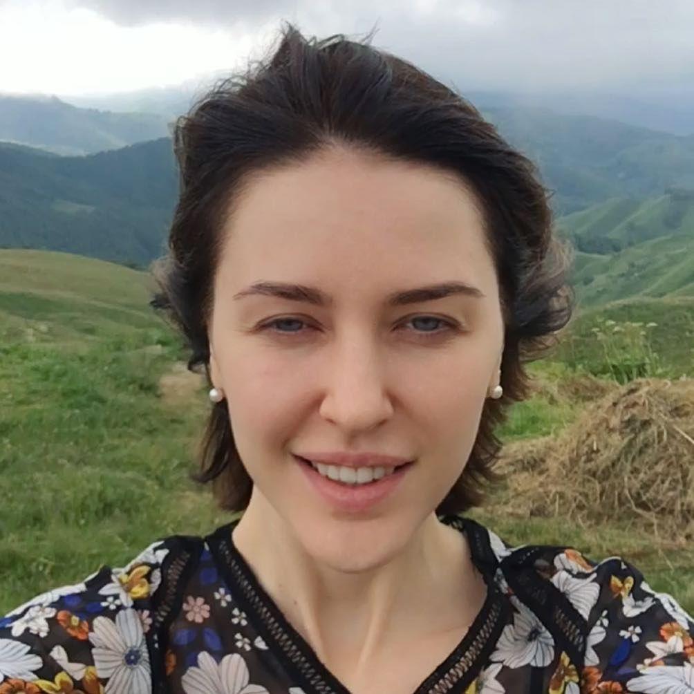 Sarah L.
